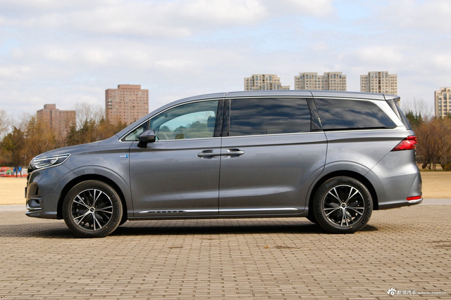 2023款荣威iMAX8 400TGI 至享版