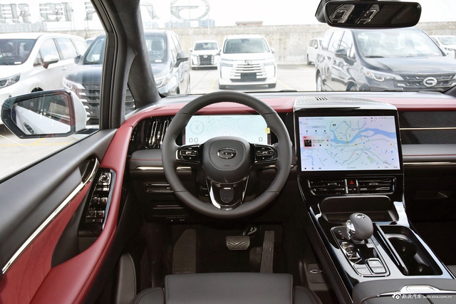 2024款传祺M8 宗师系列 400T 科技关爱版