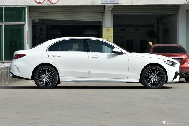 2026款奔驰C级 C 200 L 运动版