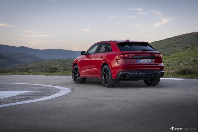2024款奥迪RS Q8 Performance 欧洲版官图