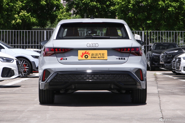 2025款奥迪A3 Sportback 35TFSI 飞驰尊享型 +豪华臻选包