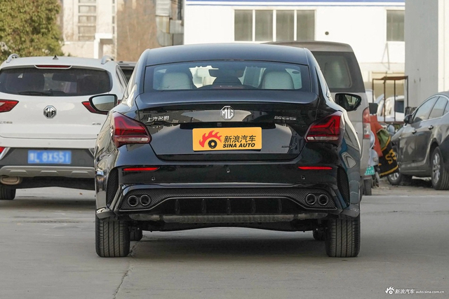 2022款MG5天蝎座 1.5T Trophy运动豪享版