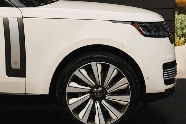 2024款揽胜 SV Carmel Edition