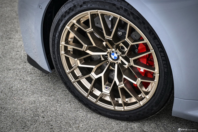 2025款宝马M2 CS 官图