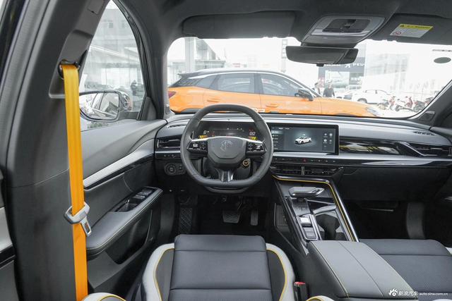 2022款MG5天蝎座 1.5T Trophy运动豪享版