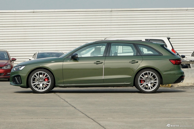 2024款奥迪S4 Avant 3.0TFSI