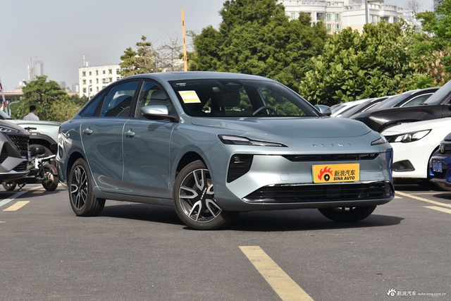 2025款荣威D6 520km 智享版