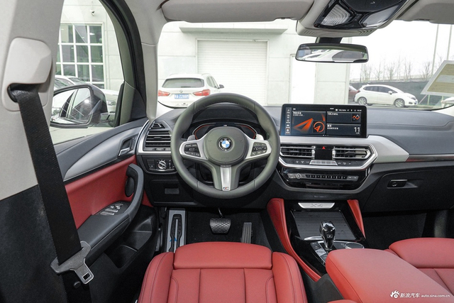 2022款宝马X4 xDrive 25i M运动套装