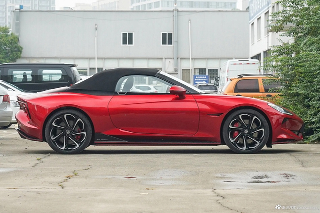 2024款MG Cyberster 580km 超然致远版