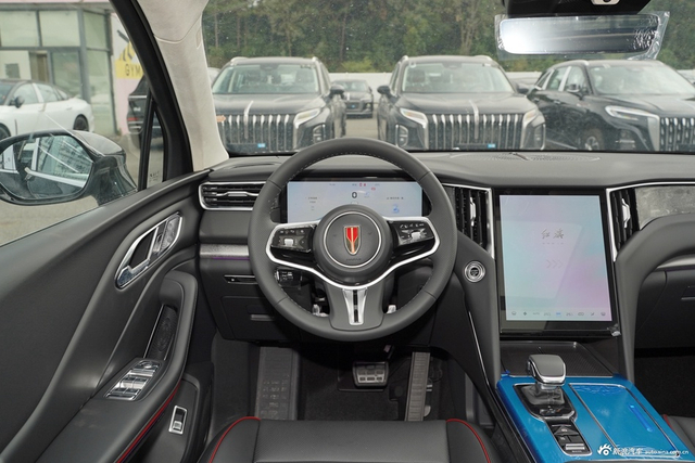 2025款红旗HS7 PHEV 2.0T 四驱200万辆纪念版