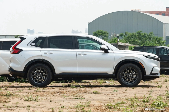 2023款CR-V 2.0L e:HEV 锐·两驱智悦版