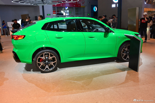 2024款宝马X2（进口）M35i