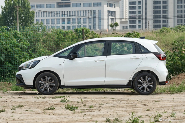 2023款飞度 1.5L CVT潮跑版