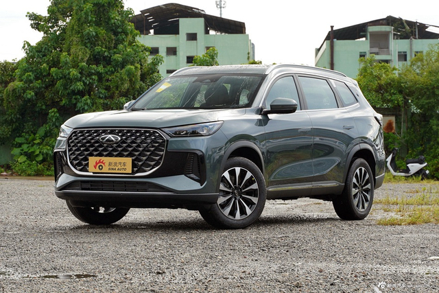 2025款瑞虎8 PLUS 290TGDI DCT乘势版