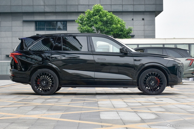 2026款蓝山 四驱Ultra黑武士