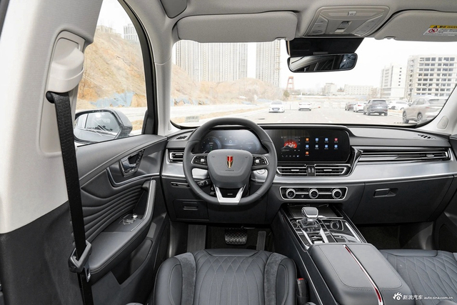 2023款红旗HS5 2.0T 四驱旗享Pro50万辆纪念版