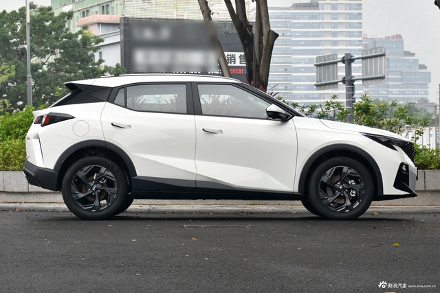 2025款传祺GS3 影速 270T 劲享版 平步青云