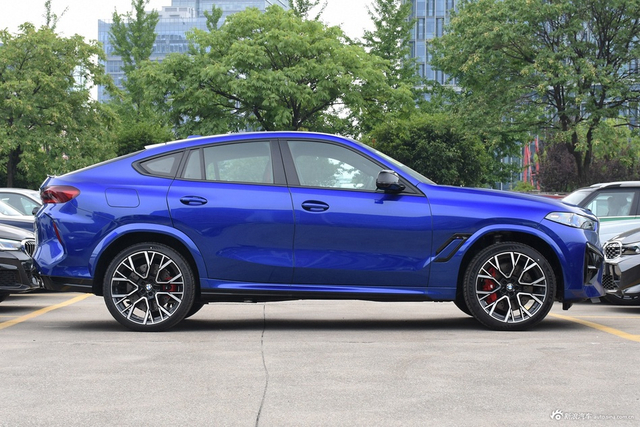 2023款宝马X6 M 雷霆版