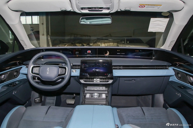 2023款航海家 2.0T 四驱尊睿混动版