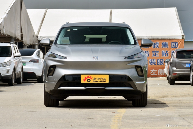 2025款别克E5 620km 尊享版