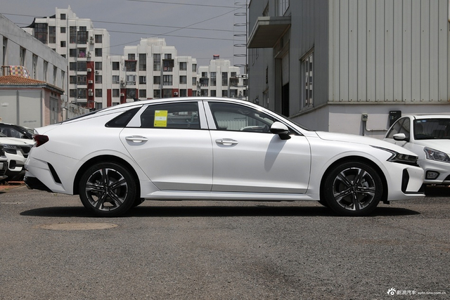 2021款K5凯酷 380T GT-Line 焕新版