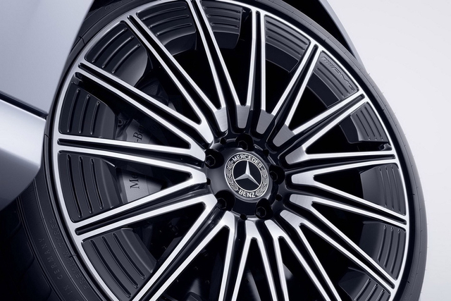 2024款奔驰E级(进口)  E 200 AMG Line 欧洲版 官图