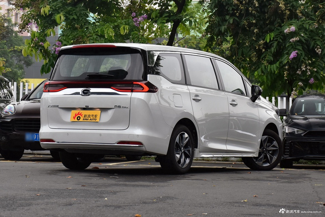 2025款传祺M6 MAX 270T 豪华版版