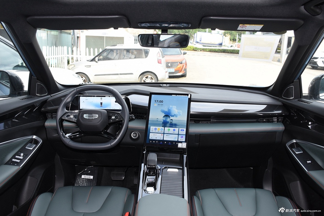 2024款吉利博越 1.5TD 龙腾版