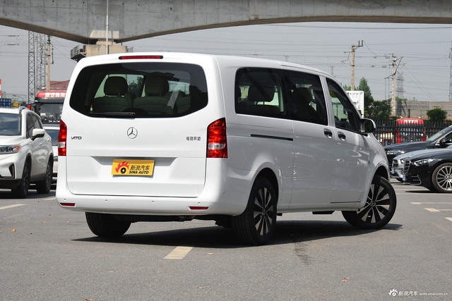 2021款威霆2.0T商务版 7座