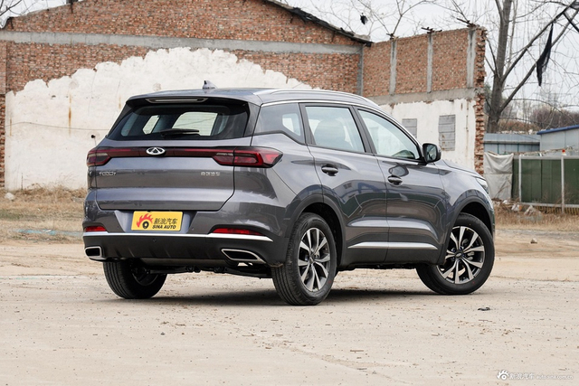 2024款瑞虎7 1.5T CVT尊贵版