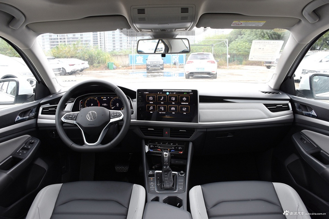 2025款宝来 300TSI 双离合尊行版