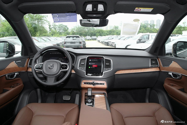 2024款沃尔沃XC90 B5 智行豪华版 7座