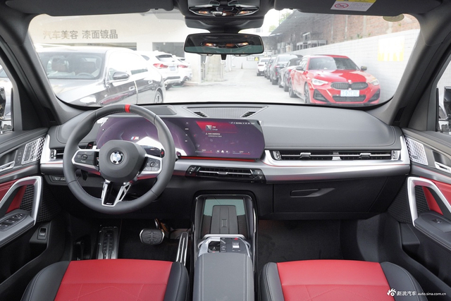 2025款宝马X1 M35Li