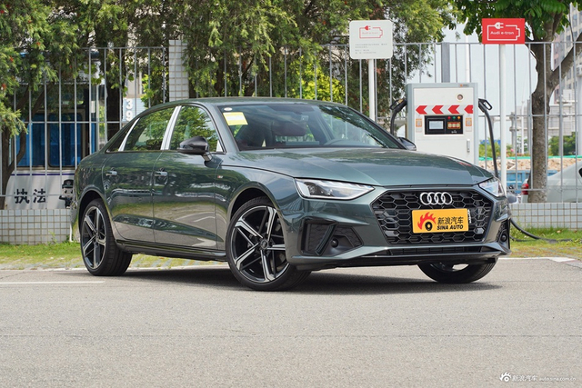 2025款奥迪A4L 200万辆悦享版 40 TFSI 豪华动感型