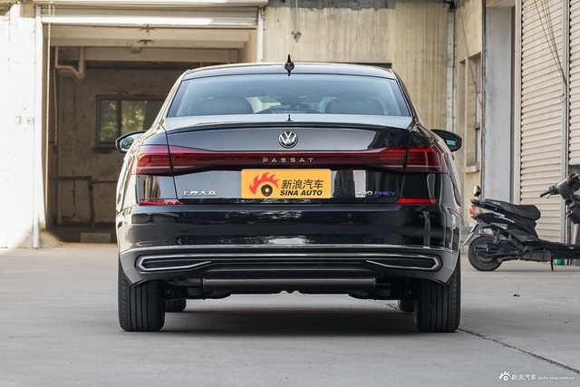 2023款帕萨特混动 430PHEV 混动豪华版