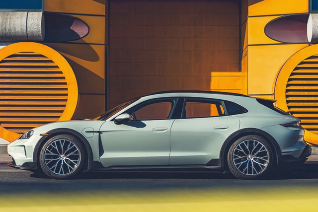 2025款Taycan 4S Cross Turismo 官图