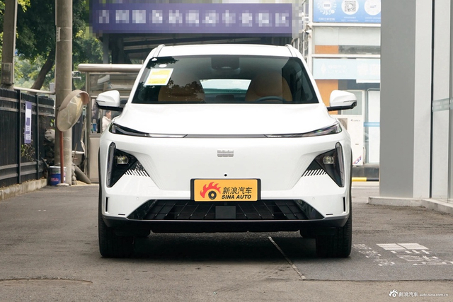 2024款银河L7 龙腾版 1.5T 115km PLUS