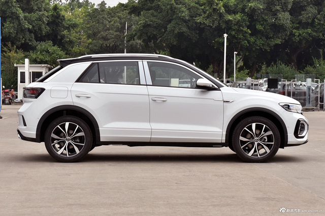 2025款探歌 改款 300TSI DSG 星光版