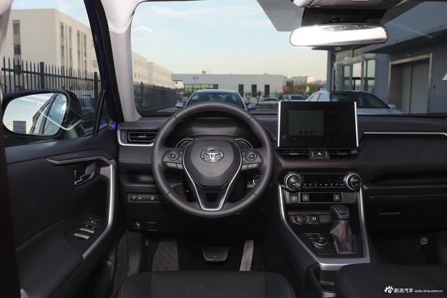 2021款威兰达混动高性能版2.5L两驱劲擎版