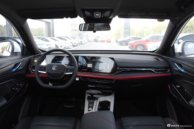 2025款长安X5 PLUS 1.5T DCT卓越型