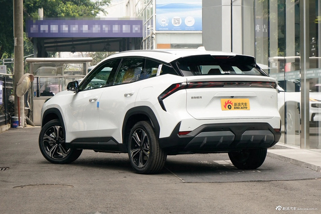 2024款银河L7 龙腾版 1.5T 115km PLUS