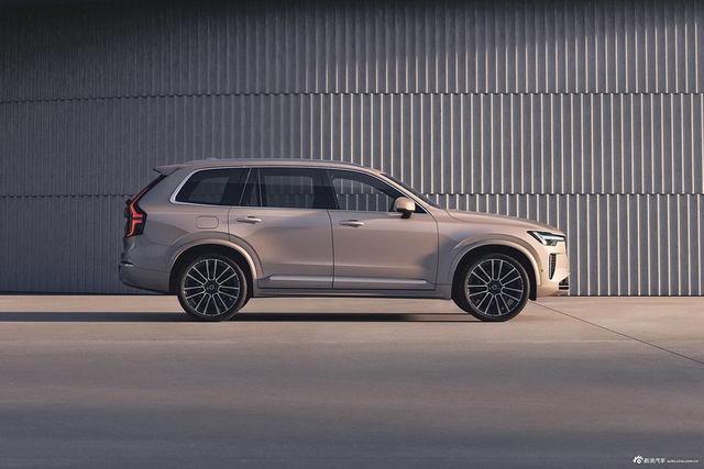 2025款沃尔沃XC90混动  官图
