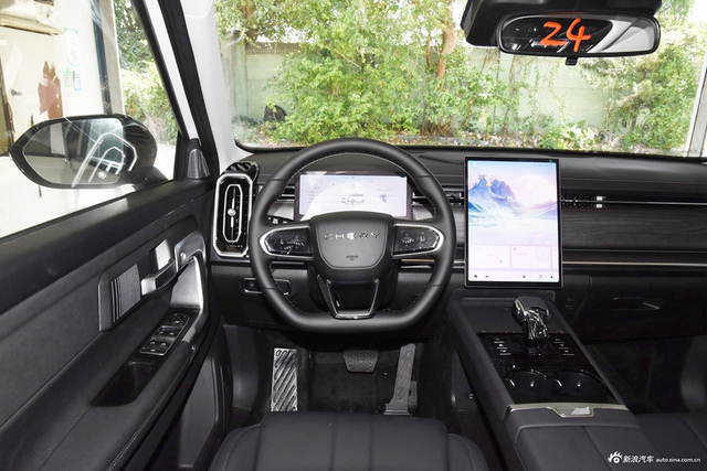 2025款瑞虎7 高能版 1.6T 劲两驱版