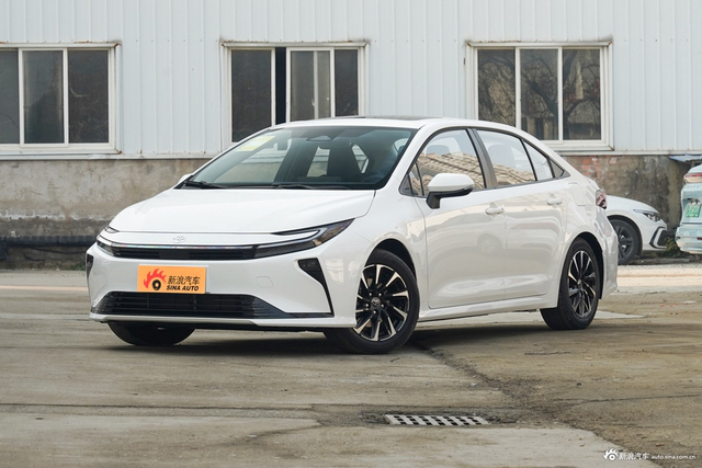 2026款卡罗拉 1.8L 双擎 精英版