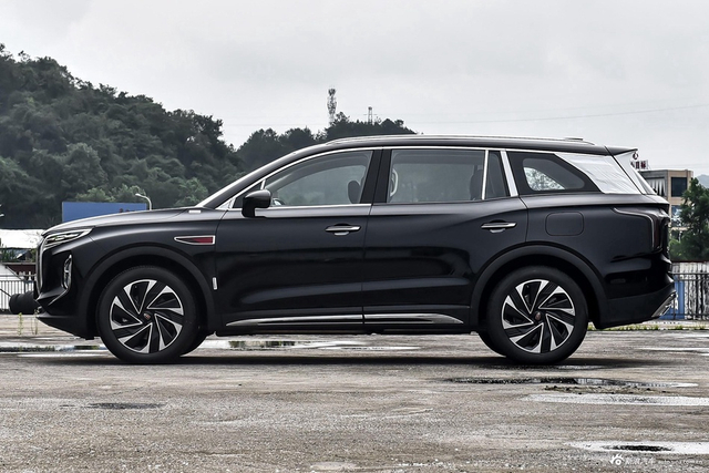 2024款红旗HS7 PHEV 2.0T四驱旗畅版 6座