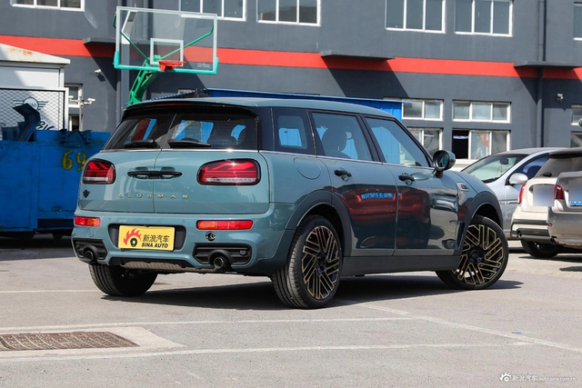 2023款MINI CLUBMAN 2.0T COOPER S 自在特别版