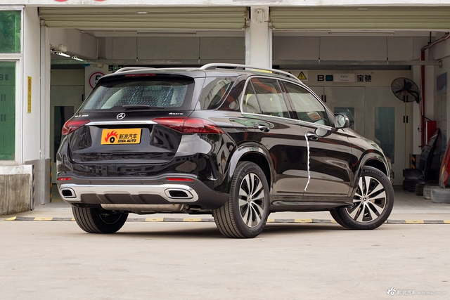 2025款奔驰GLE级 改款 GLE 350 4MATIC 动感型