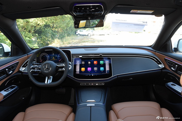2025款奔驰E级 E 300 L 时尚运动型