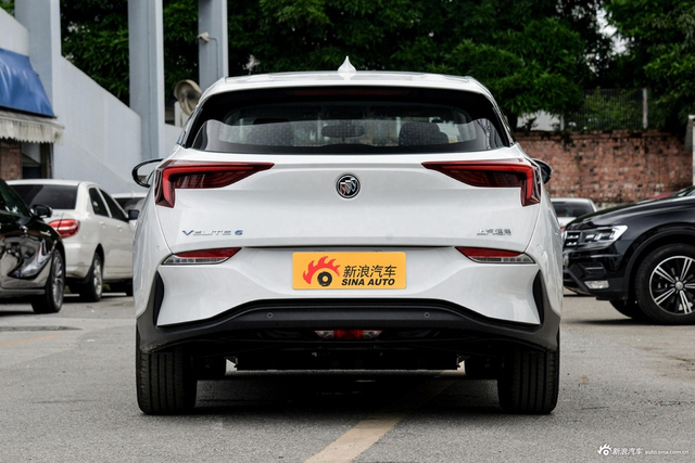 2024款微蓝6纯电 450km 出行版