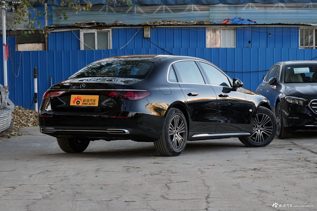 2026款奔驰E级 260 L 经典型